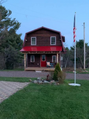 Rustic 2B Cabin w/Sauna on Farm, Free WiFi/Parking